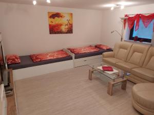 Ruang duduk di Gästehaus Petra