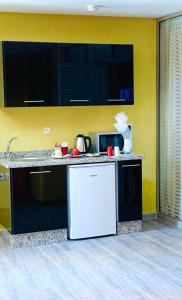 Kuchyň nebo kuchyňský kout v ubytování Villa Kesh Evasion Marrakech