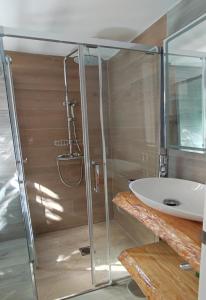 Kúpeľňa v ubytovaní Villa Canaria piscina jacuzzi jardín