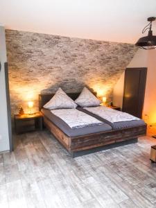 Postel nebo postele na pokoji v ubytování Rheinterrasse Wohnung 3