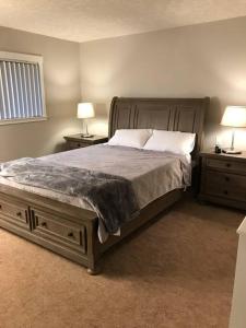 Ένα ή περισσότερα κρεβάτια σε δωμάτιο στο Spectacular Valley View in Wine Country