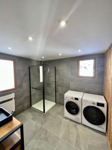 A bathroom at Chalet Jogidi