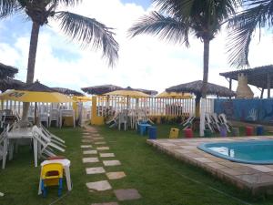 Swimmingpoolen hos eller tæt på Girassol Pousada