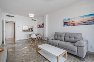 Posezení v ubytování Amazing apartment with sea views and AC, PA06