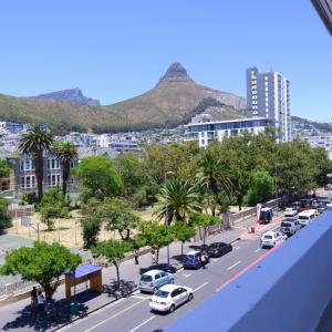 Gallery image of Sea Point apartment in Cape Town