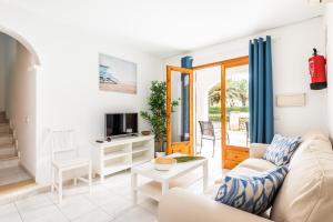 Imagen de la galería de Apartamento Las Palmeras, en Cala Blanca