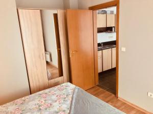 Η κουζίνα ή μικρή κουζίνα στο MH Apartments