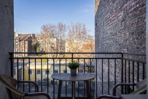 A balcony or terrace at BpR Blue Paradise Apartment with A/C