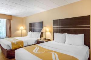 Postel nebo postele na pokoji v ubytování Quality Inn Ledgewood - Dover