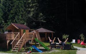 Herní místnost nebo prostor pro děti v ubytování Complex Turistic Luminita