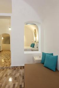 Fotografie z fotogalerie ubytování Church and Cave - Santorini Private Residences v destinaci Mesariá