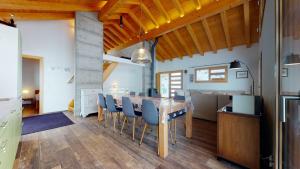 Foto sihtkohas Vercorin asuva majutusasutuse Modern chalet surrounded by nature in Vercorin galeriist