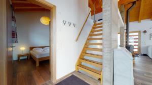 Voodi või voodid majutusasutuse Modern chalet surrounded by nature in Vercorin toas