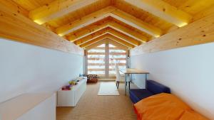 Istumisnurk majutusasutuses Modern chalet surrounded by nature in Vercorin