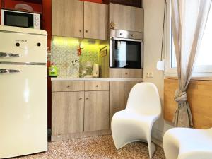 Kuchyňa alebo kuchynka v ubytovaní Vintage Apartment