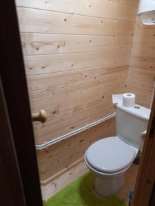 Kylpyhuone majoituspaikassa Koobamäe saunamaja
