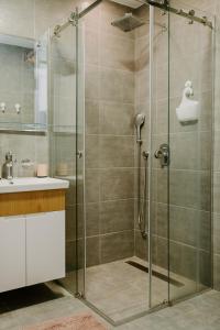 Un baño de TRI BORA DIVČIGORA