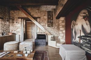 Istumisnurk majutusasutuses Area Synest Nature Suites