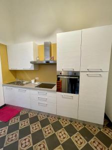 Kuchyňa alebo kuchynka v ubytovaní 4 Balconi House-Appartamento salentino nel centro di Lecce