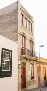 The building in which fogadókat is located