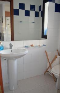 Ένα μπάνιο στο Apartamento duplex en Complejo de lujo +13 φωτογραφίες