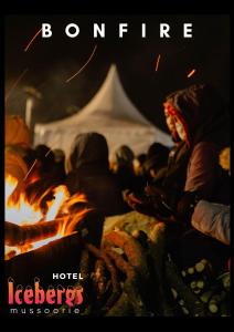 Fotografie z fotogalerie ubytování Icebergs Mussoorie - A Boutique stay and 24 hrs roof top cafe v destinaci Mussoorie