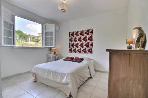 Ένα ή περισσότερα κρεβάτια σε δωμάτιο στο Villa Kaline +27 φωτογραφίες