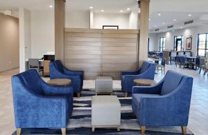 Гостиная зона в Comfort Suites Scottsdale Talking Stick Entertainment District