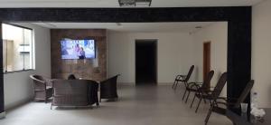 Μια τηλεόραση ή/και κέντρο ψυχαγωγίας στο Hotel Turismo +28 φωτογραφίες