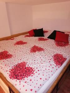 Un pat sau paturi într-o cameră la Apartman Štimac