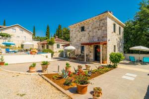 Gallery image of Dubrovnik Chalets - 2 charming stone houses in Močići