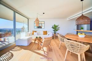 A seating area at weforyou Med One Exclusive Sea Views 3 Bedrooms Apartament A 3A