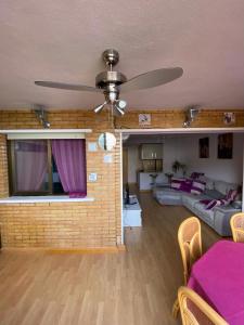Posteľ alebo postele v izbe v ubytovaní Apartment Vistamar Luxury