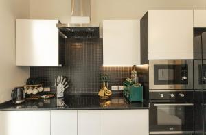 Imagen de la galería de Hideaway Lake Villas By Cozy Lake, en Bang Tao Beach 16 fotos más