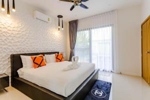 Imagen de la galería de Hideaway Lake Villas By Cozy Lake, en Bang Tao Beach