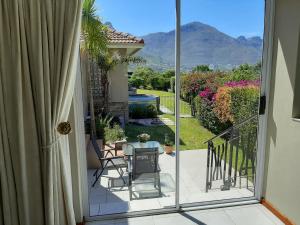 Gallery image of Sea Cottage in Hout Bay
