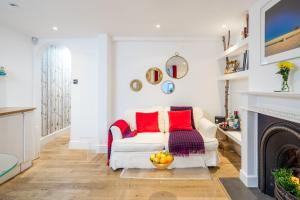 Stylish 1-bed flat with private courtyard in Shepherd's Bush, West London