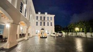 Gallery image of Le Cannes Hotel in Chiang Mai