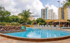 Bazén v ubytování Thermas Place Suíte Caldas Novas com Piscinas Termais nebo v jeho okolí