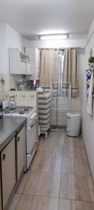 Kuchyň nebo kuchyňský kout v ubytování DPTO.AMPLIO, 2 DORM.P/6 PERS.SUPER CENTRICO.