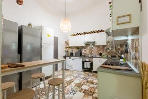 Kuchyň nebo kuchyňský kout v ubytování Social - Coliving & Coworking - Madrid