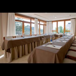 Restauracja lub miejsce do jedzenia w obiekcie Parador de Puebla de Sanabria
