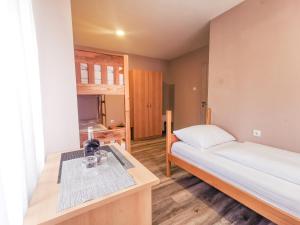 Ένα ή περισσότερα κρεβάτια σε δωμάτιο στο Villa Dijana