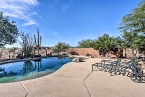 Sunny and Spacious Oasis in Scottsdale Area!
