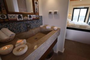 Benben by Dhara Hotels - Adults Only的一间浴室