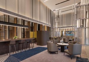 Posezení v ubytování Crowne Plaza Xiamen Jimei Seaview by IHG-Free Mini Bar