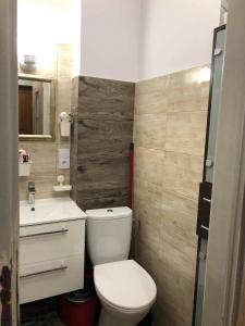 Kúpeľňa v ubytovaní Apartament Datini, 40 m2
