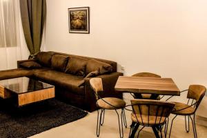 Et opholdsområde på Луксозен Апартамент Мечи Чал - Апартхотел Манастира 2