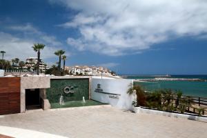 馬貝拉的住宿－First Line Luxury Penthouse, Puerto Banús, Marbella，相簿中的一張相片