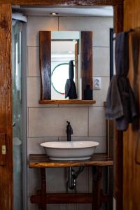 Et badeværelse på Holiday Nature House + 214 billeder